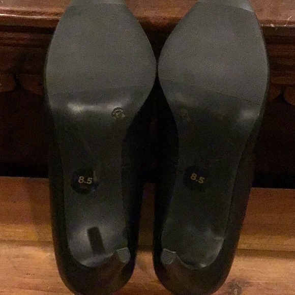 NWT WOMENS WORTHINGTON BLACK HEELS - Picture 4 of 5